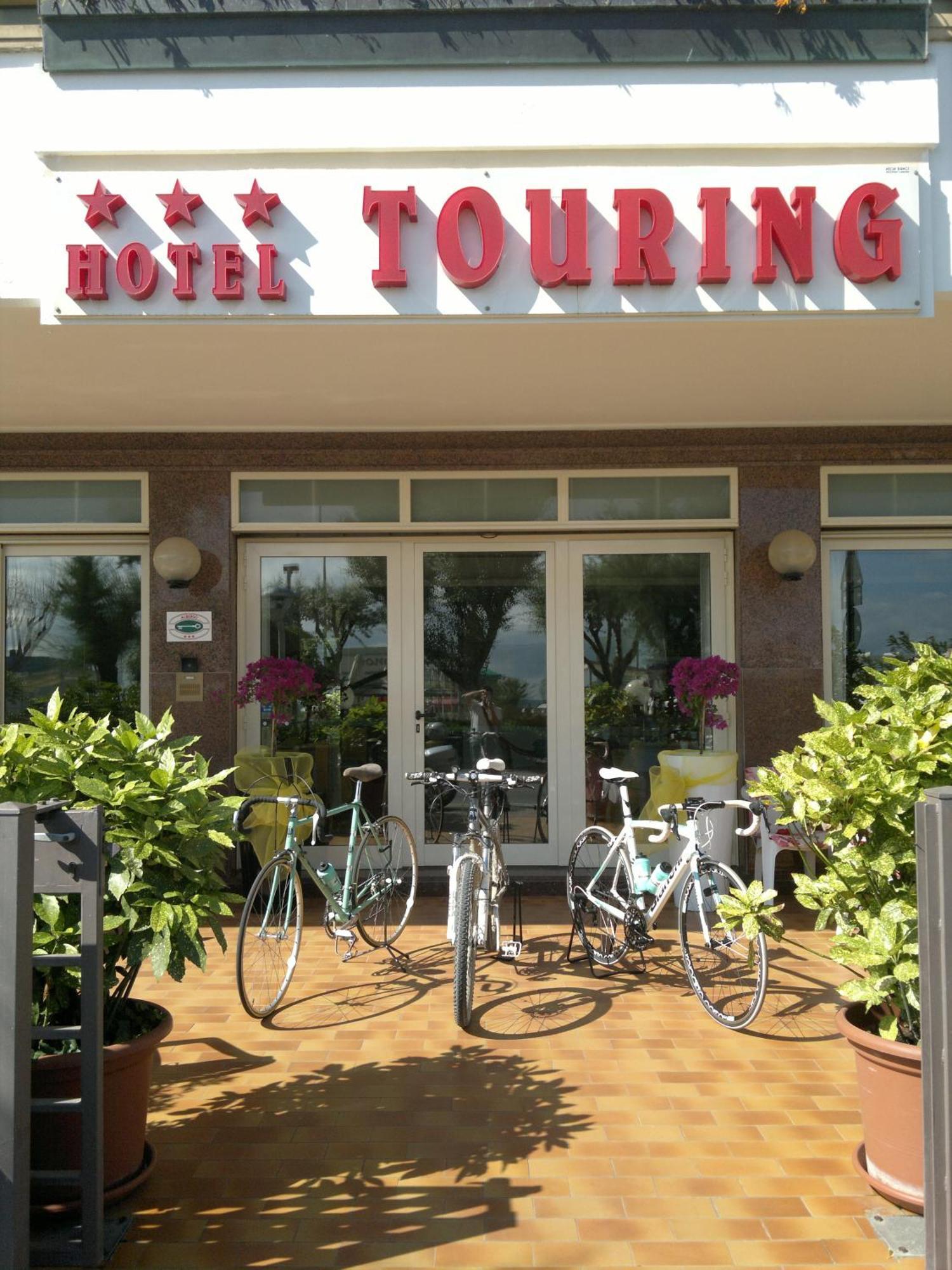 Hotel Touring Misano Adriatico Exteriör bild